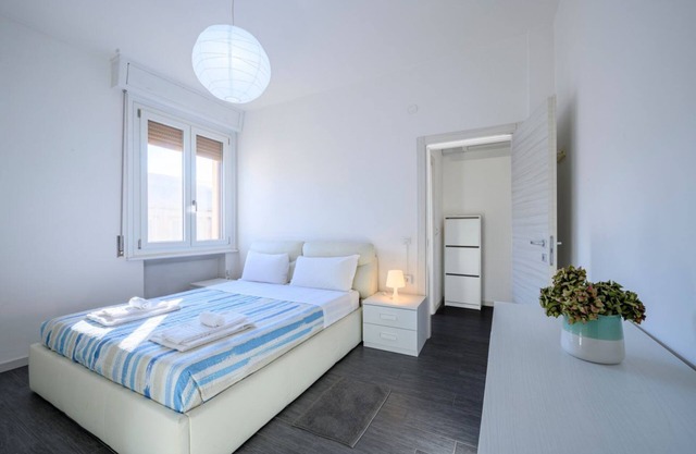 Parma Station & City Center Apartment