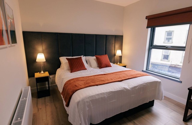 partment-Deluxe-Private Bathroom-2 bedroom
