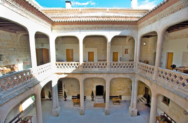 Paso de Guardia - One Bedroom Castle, Sleeps 2