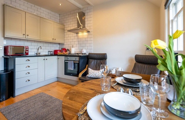 Pass the Keys | Bright and cosy flat in the centre of Much Wenlock