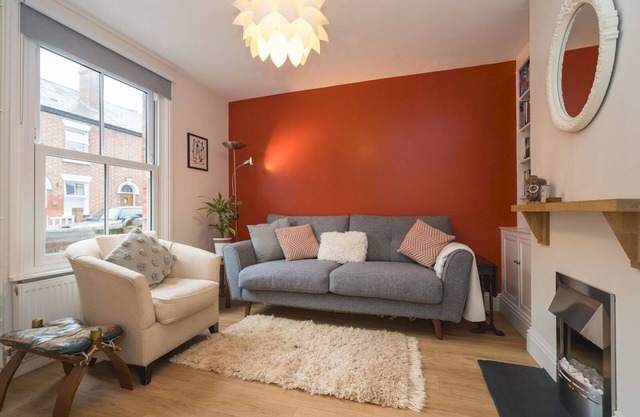 Pass the Keys | Colourful, homely 2 bed terrace