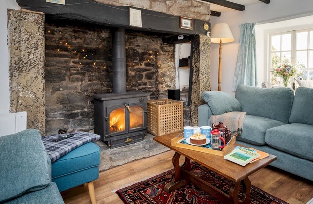 Pass the Keys | Cosy cottage hideaway set in beautiful countryside