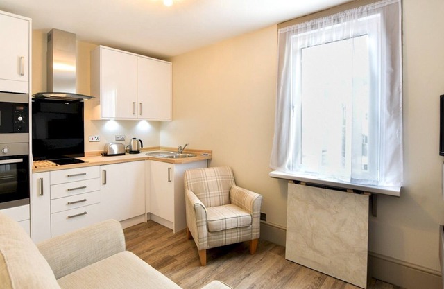 Pass the Keys | Hotel standard, bijou 1 bed apartment in Uplands