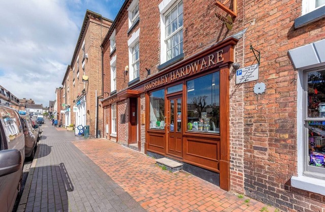Pass the Keys | Hurdley Heights at The Iron House