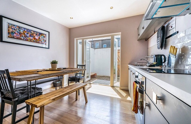 Pass the Keys | Luxury 2Bed 2Bath Townhouse