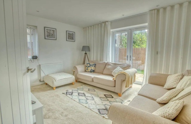 Pass the Keys | Motherby 1 · Central House with a Garde