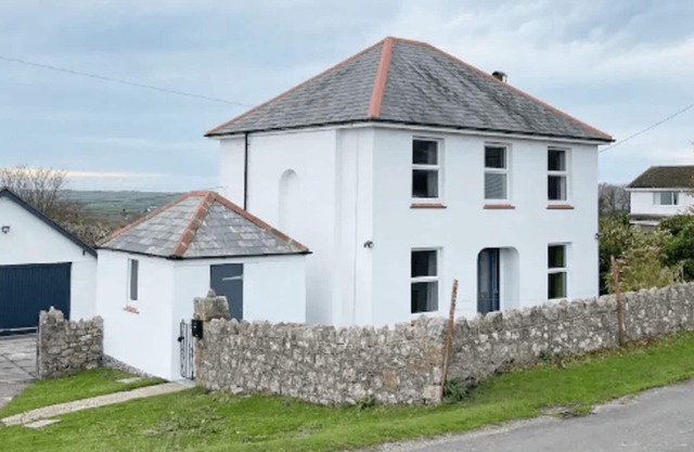 Pass the Keys | Newly Renovated Quiet, Rural 4 Bed Holiday Home