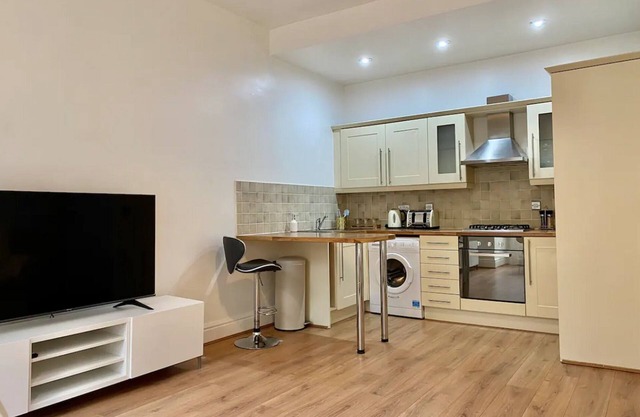Pass the Keys | Serenity in the Suburbs: Modern 2BR Apartment