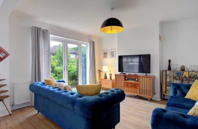 Pass the Keys | Stunning Stylish Family Home