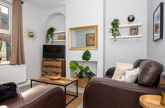 Pass the Keys | Stylish Modern Victorian Home with Two Bedrooms
