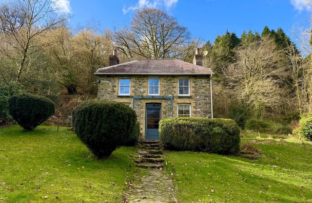 Pass the Keys | Y Bwythn |Welsh Countryside Retreat| UK Getaway