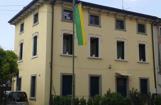 Pastrengo: Nice House with garden very close to Garda lake