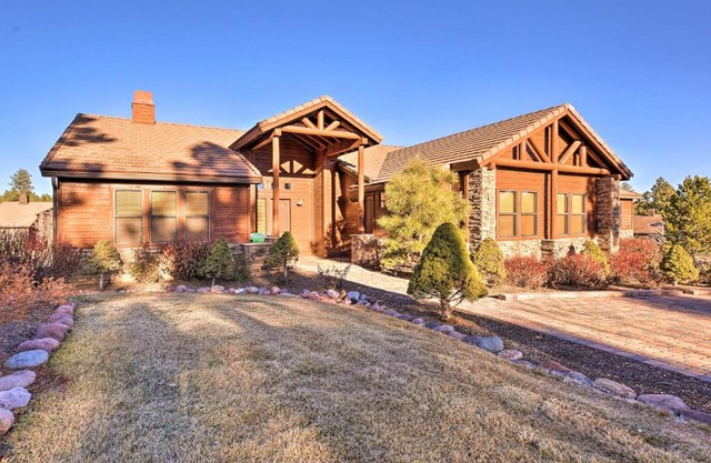 Patio, Deck and Grill Spacious Show Low Home!