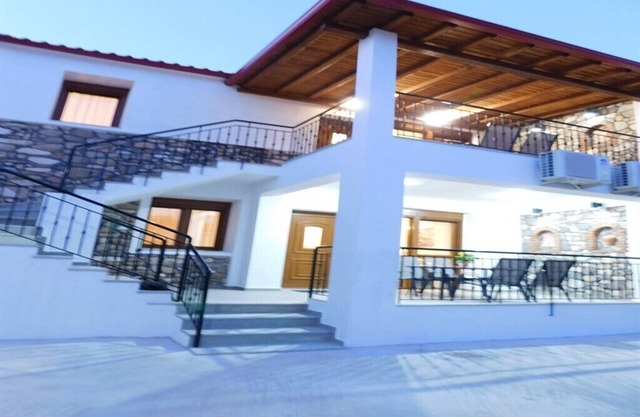 Patriko-House 1, traditional stonehouse