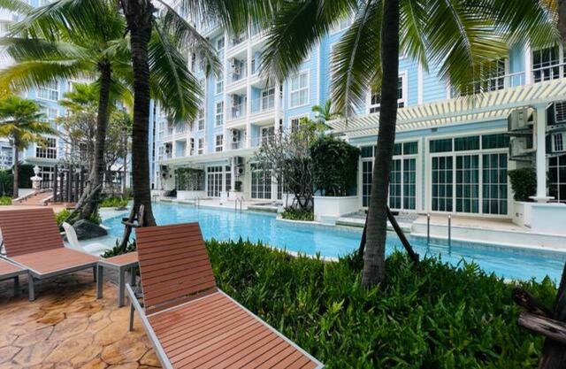 Pattaya boutique studio/private beach/garden-style water apartment/gym