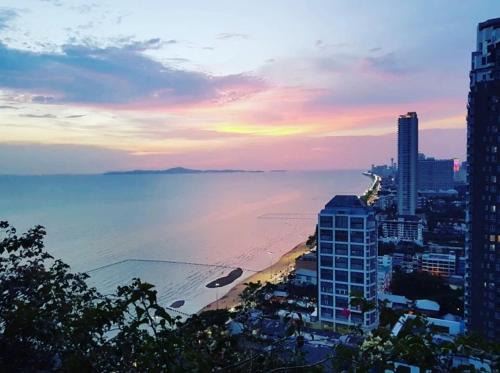 pattaya jomtien green 1bedroom 34sqm seaview 17th floor beautiful