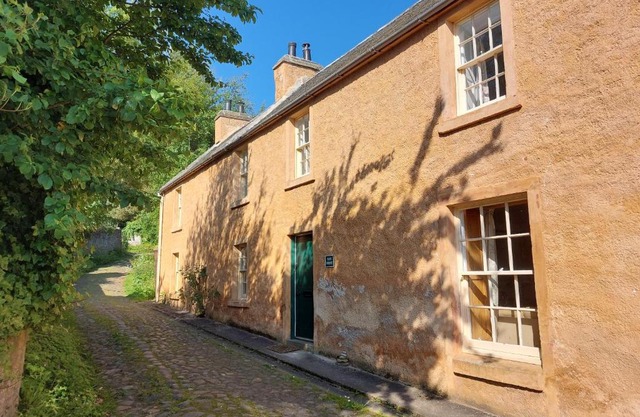 Paye House - Cromarty