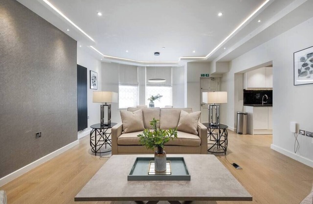 PBC | One Bed Apartment - High St Kensington - KC2