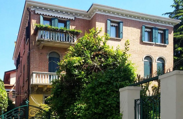 Peace and green, close to the beaches and 20 minutes from San Marco et Biennale