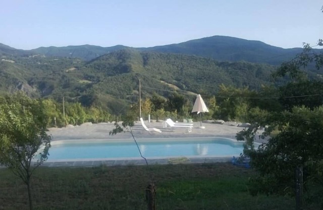 Peace and relaxation with private pool Borgo val di Taro