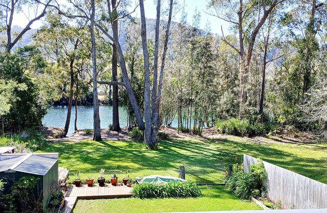 Peace By The River - spacious family retreat