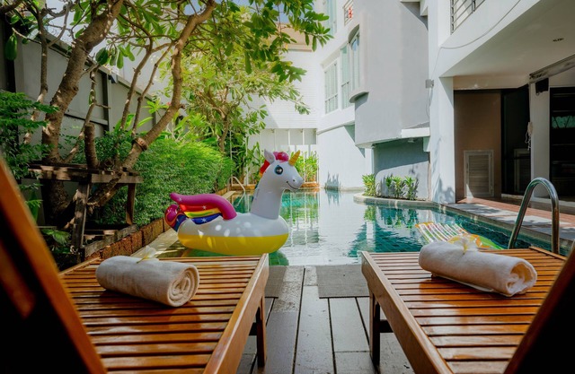 Peace Land Khaosan