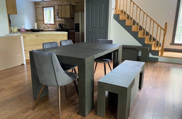Peaceful family and pet-friendly 3-bedroom cottage, 30-minutes from Tremblant