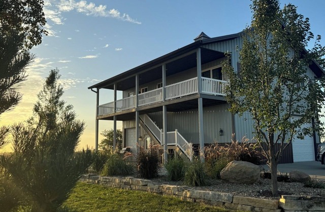 Peaceful and Cozy Country Retreat w/views