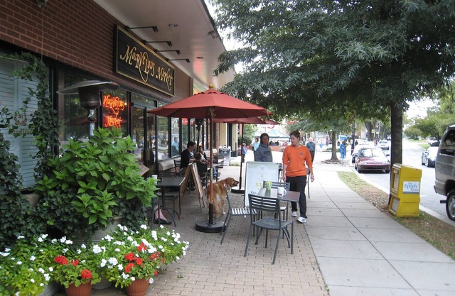 Peaceful apartment 17 min to Nat'l Mall, IMF, WB, KenCen