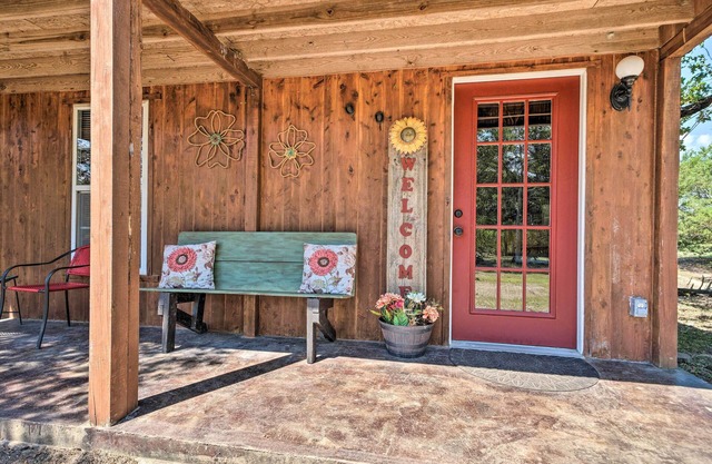 Peaceful 'Black Fork Cabin 1' - Fish On-Site!