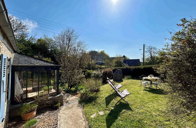 Peaceful Breton cottage for 4