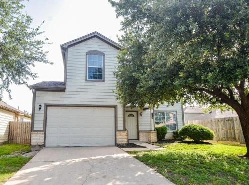 Peaceful Entire Home 15 Mn IAH, 25 Mn frm Downtown