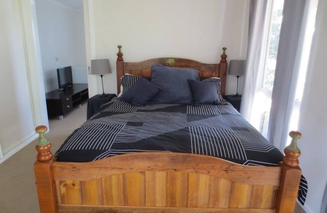 Peaceful home away from home. Fully furnished bungalow surrounded by vineyard.