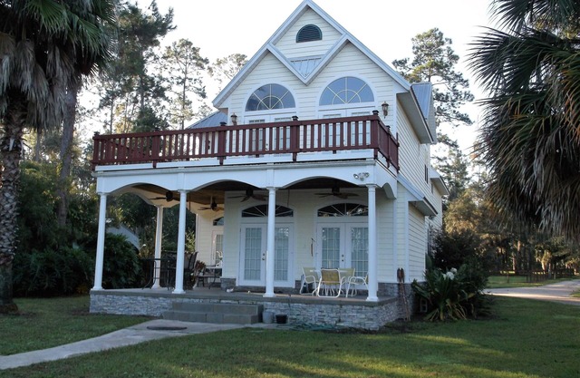 Peaceful Lake Retreat 2 Story Home On Riley Lake In Star Lake Forest Hawthorne