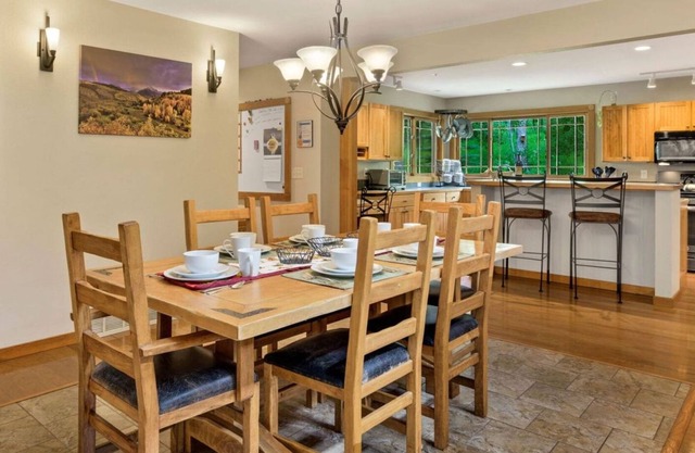 Peaceful Mtn Retreat – 25 min from Fort Collins!