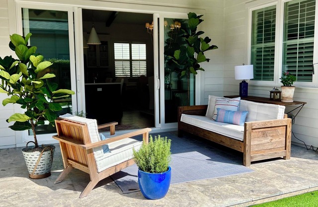 Peaceful Oasis in Town of Tioga, 4 Bed/2.5 Bath with Fully Fenced Garden