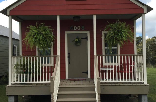 Peaceful, Private Cottage on Bayou Teche