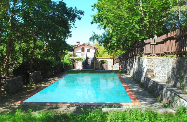 Peaceful Retreat with Pool