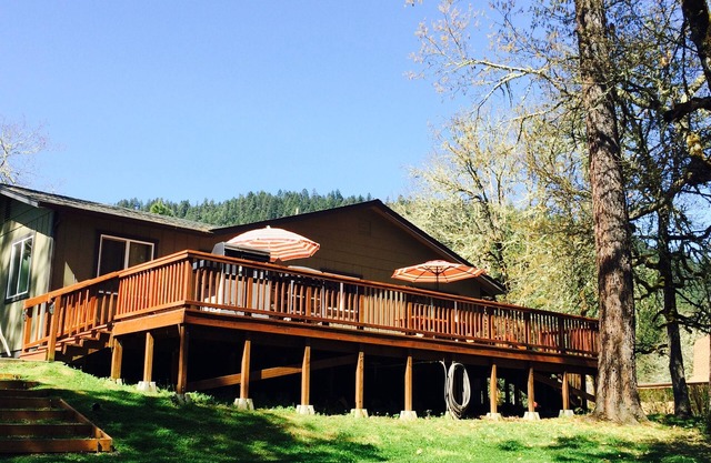 Peaceful Rogue Riverfront Home on 3 Acres!