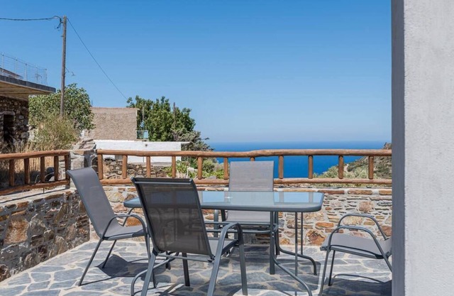 Peaceful, Seaview Plagia Room 1