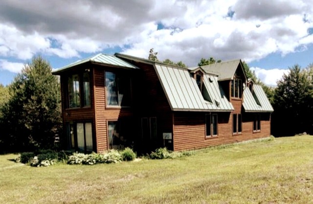 Peaceful Vermont Getaway with Gorgeous Views!