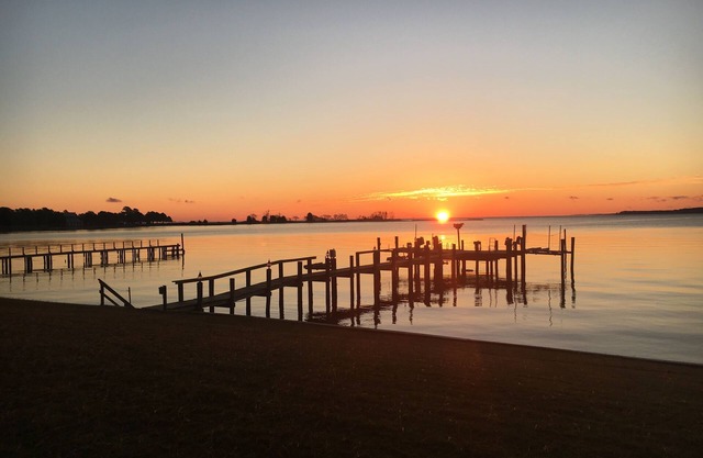 Peaceful Waterfront Cottage in Kinsale, VA
