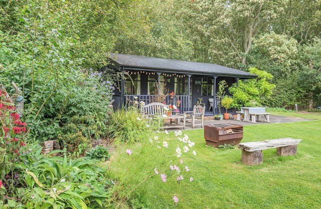 Peaceful Woodland Lodge