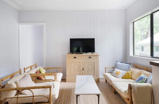 Pearl Beach Semi - 2 min to sand & sea – Wattle
