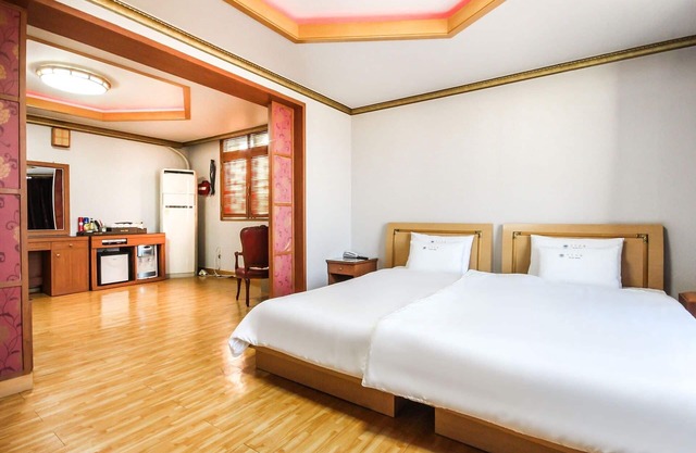 Pearl Hotel