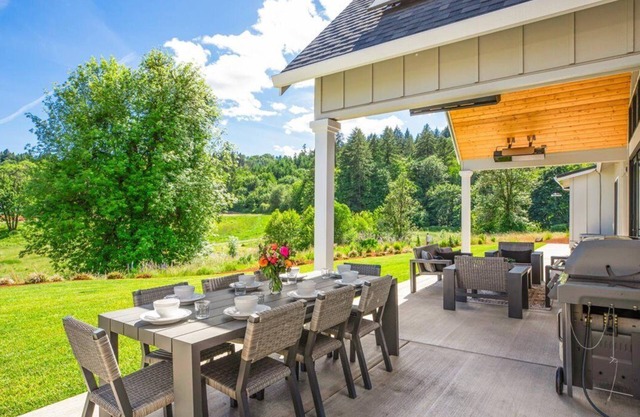 Pearl of the Valley: Opulent Living in the True Gem of Oregon`s Wine Country