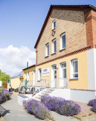 Peenecamp Neukalen, Campingplatz
