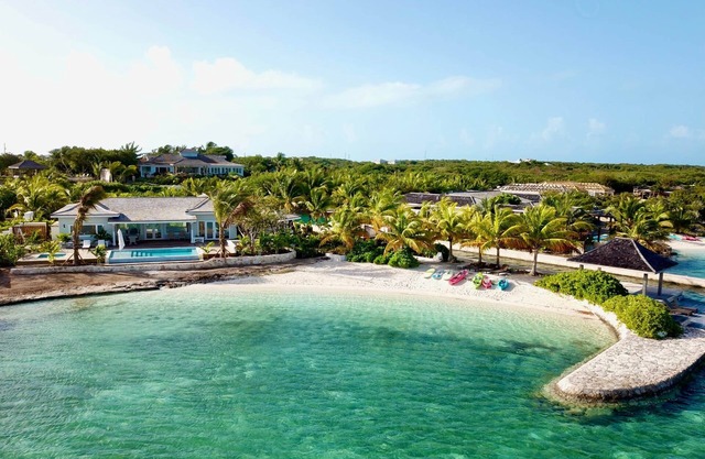 Peeps Cottage - Oceanfront w/Private Beach, Pool & Spa