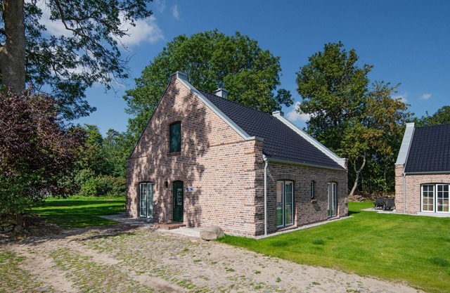 Pelle - Exclusive vacation home with sauna and fireplace, max. 4 pers.