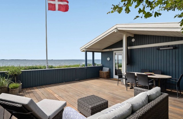 "Pellervo" - 20m from the sea by Interhome